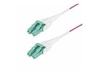 StarTech.com 3m (10ft) LC/LC (UPC) OM4 Multimode Fiber Optic Cable, OFNR - Patch-kabel - LC/UPC duplex multimode (hane) till LC/UPC duplex multimode (hane) - 3 m - 1.6 mm - fiberoptisk - duplex - 50/125 mikron - OM4 - OFNR - startkabel - erika-violett OM4RLCLC3M